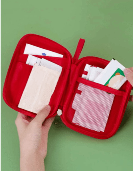 Bolsa de almacenamiento de primeros auxilios con bordado de letra Bolsa de almacenamiento de primeros auxilios con bordado de letra